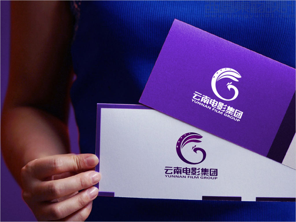 云南电影集团logo设计应用效果之卡片设计